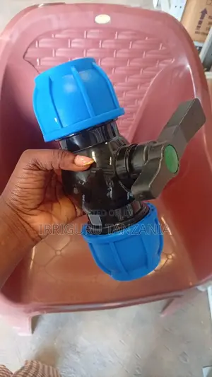 Pp Gate Valve One Point Five Inches