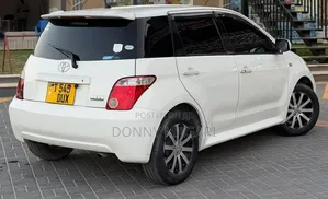 Toyota IST 2005 White