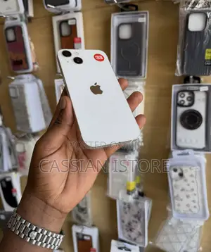 Apple iPhone 13 128 GB White
