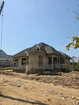 3bdrm House in Goba for sale