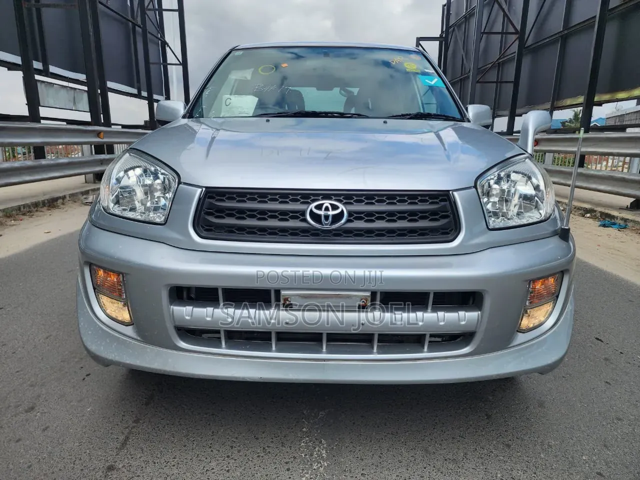 Toyota RAV4 Automatic 2000 Silver