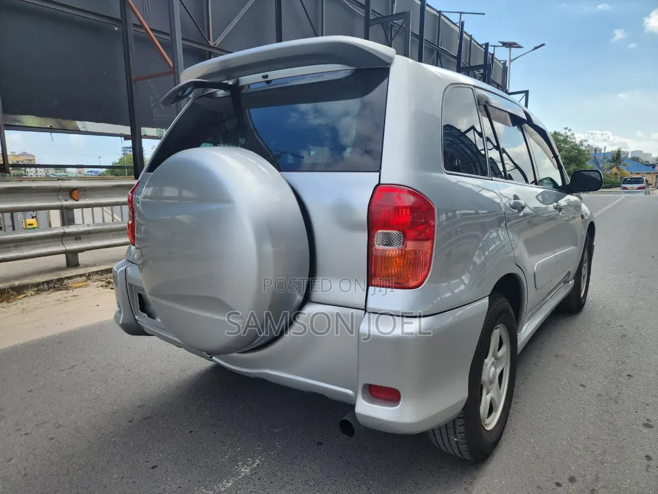 Toyota RAV4 Automatic 2000 Silver