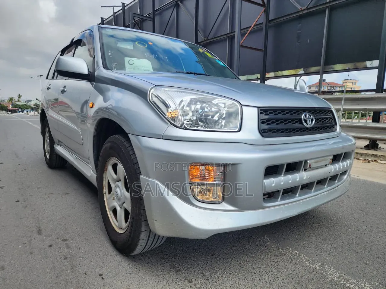 Toyota RAV4 Automatic 2000 Silver