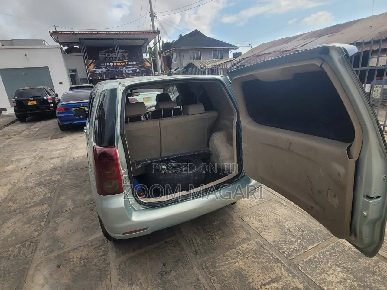 Toyota Raum 2002 Green