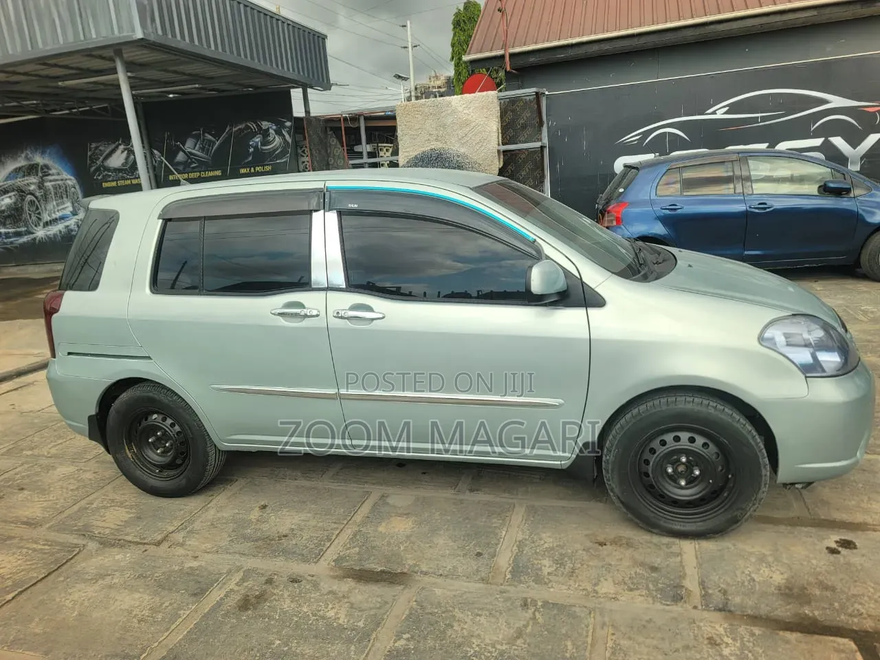 Toyota Raum 2002 Green
