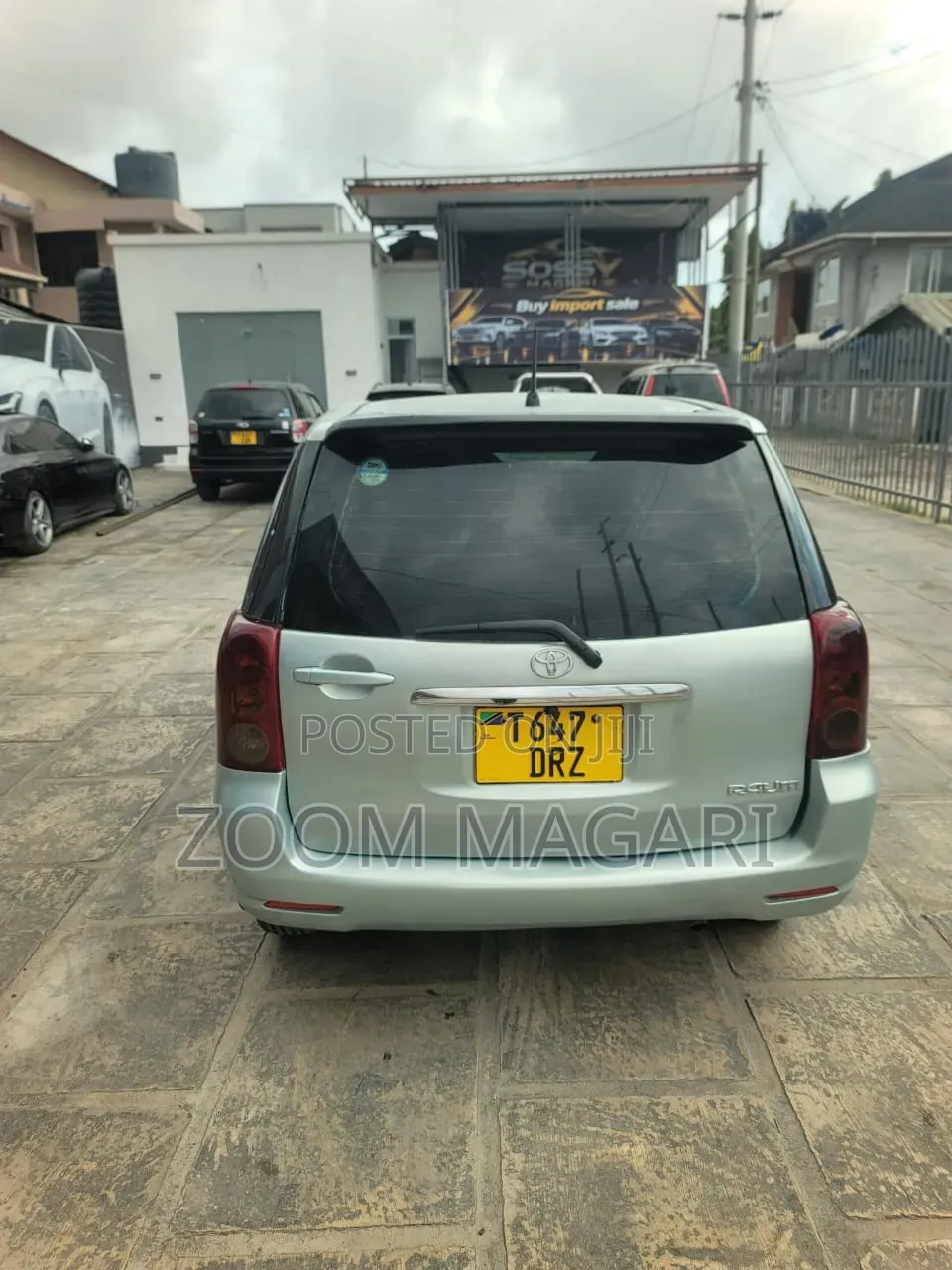 Toyota Raum 2002 Green