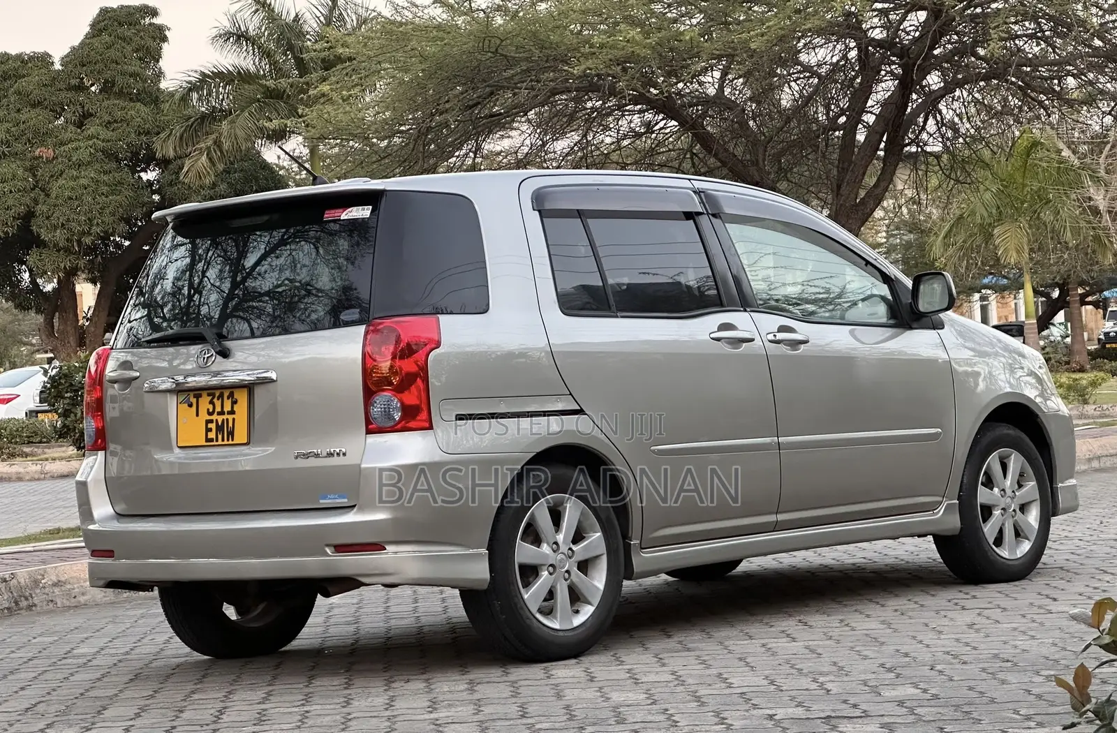 Toyota Raum 1.5 FWD 2006 Gray