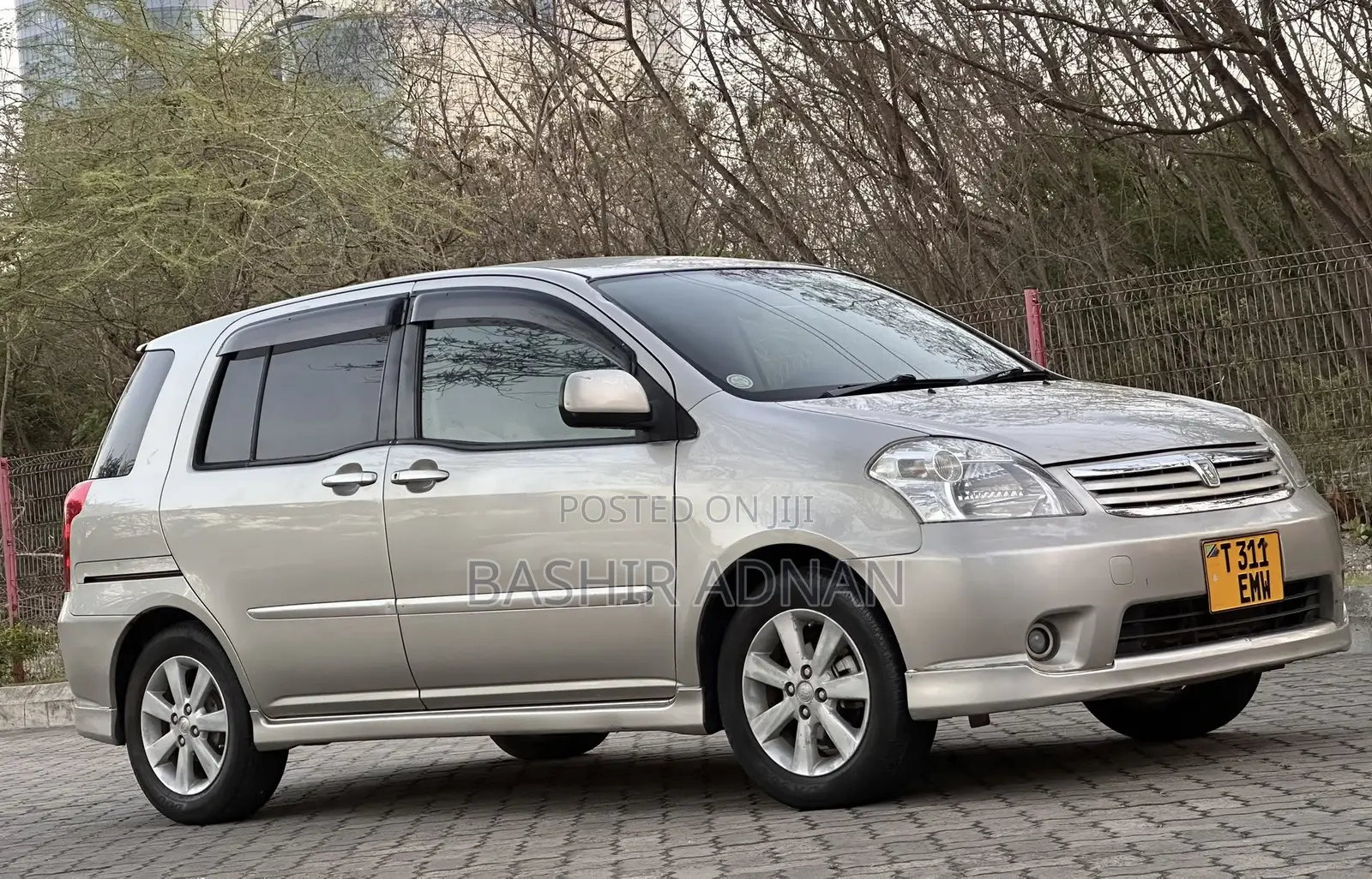 Toyota Raum 1.5 FWD 2006 Gray