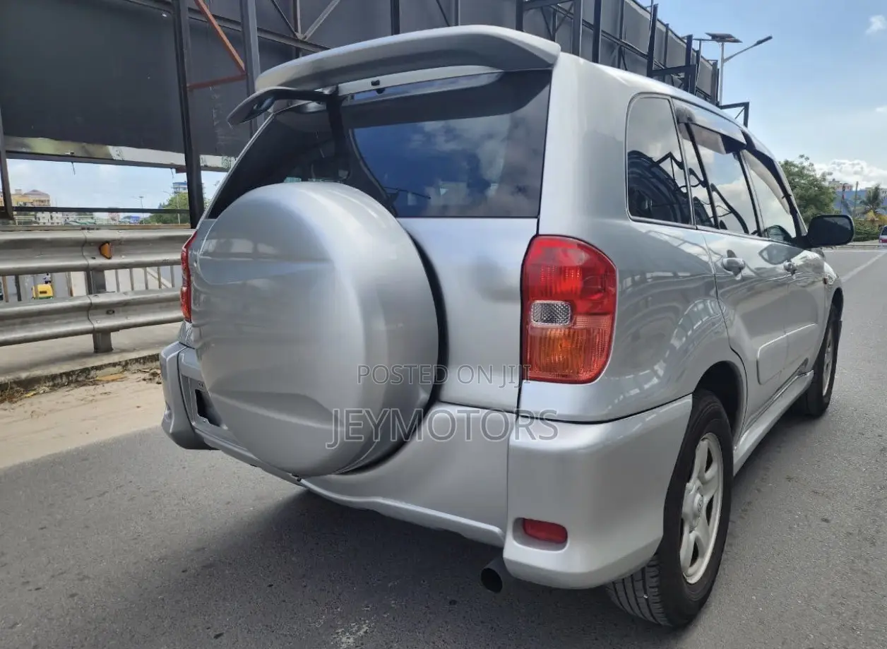 Toyota RAV4 2001 Silver