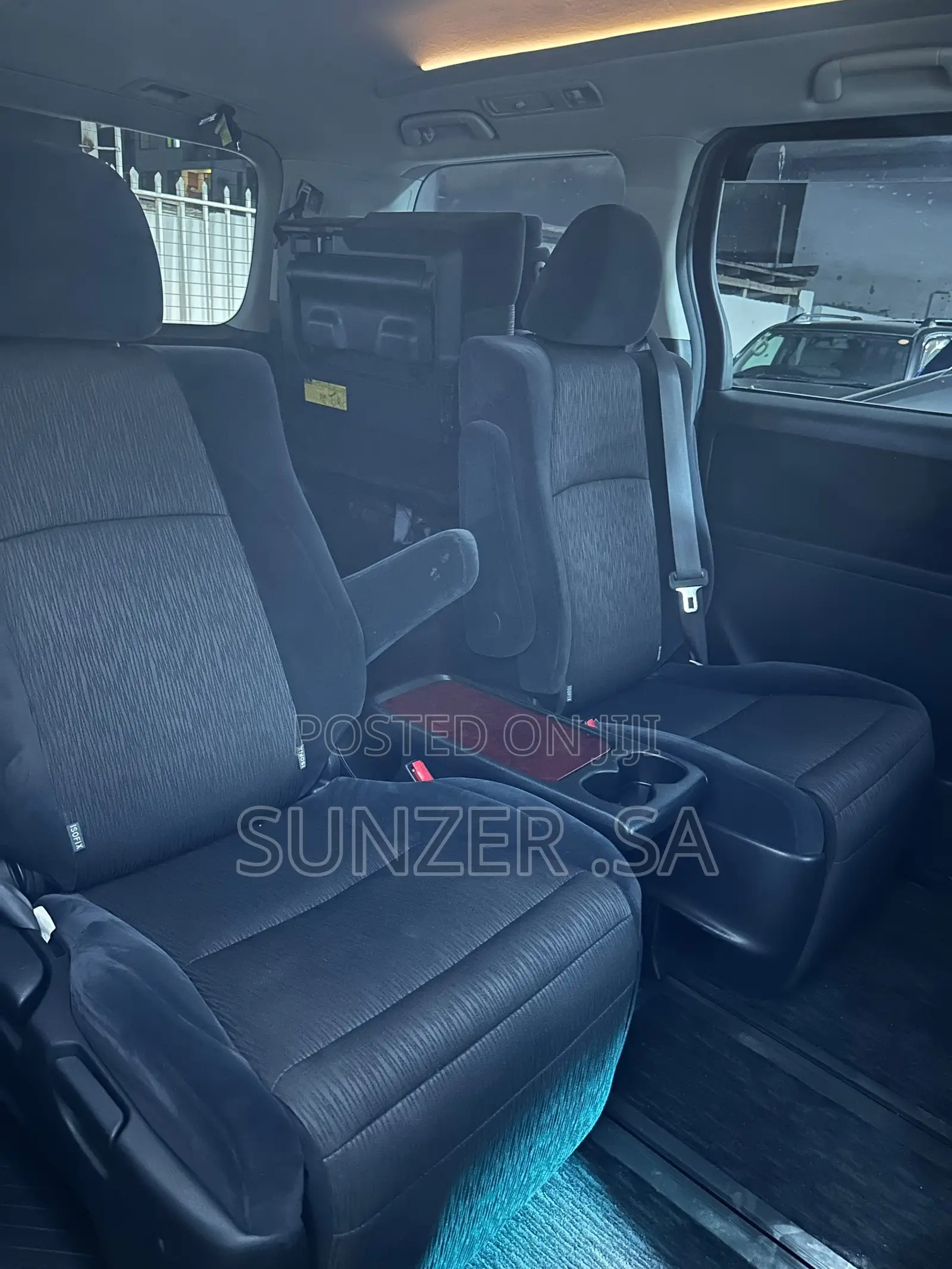 Toyota Alphard 2010 White