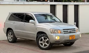 Toyota Kluger 2005 Silver