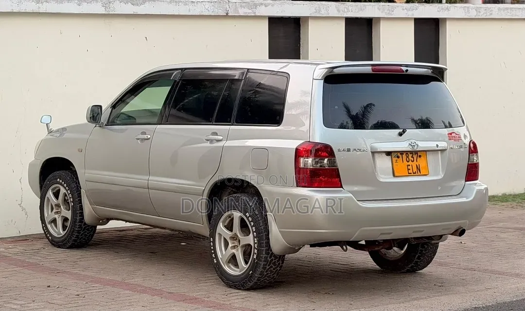 Toyota Kluger 2005 Silver