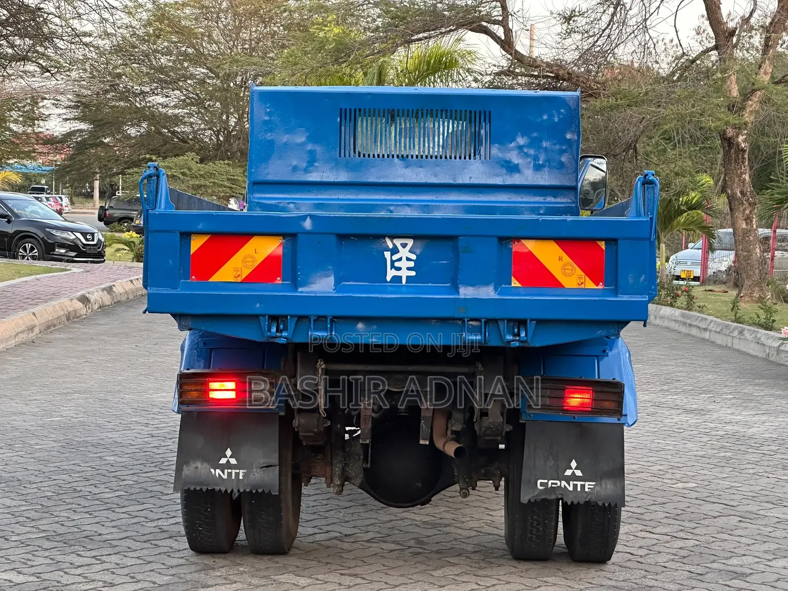 Mitsubishi Canter Tipper Tani 2.5(tonnes) Mpya(unregistered).