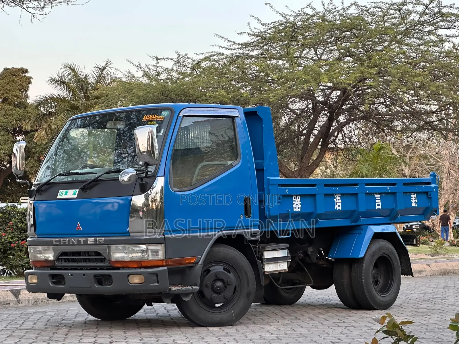 Mitsubishi Canter Tipper Tani 2.5(tonnes) Mpya(unregistered).