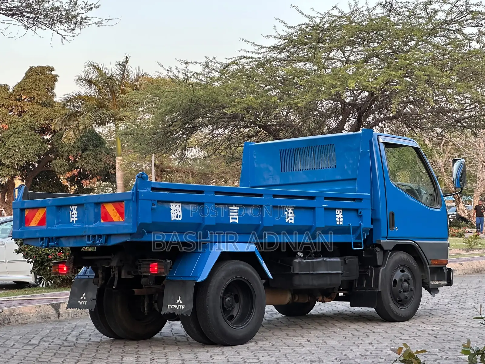 Mitsubishi Canter Tipper Tani 2.5(tonnes) Mpya(unregistered).