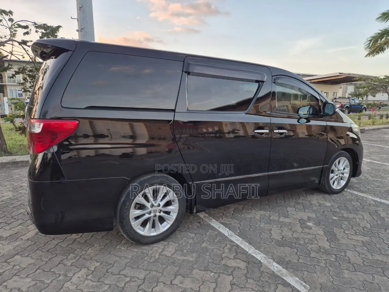 Toyota Alphard 2.4 Petrol FWD 2009 Black