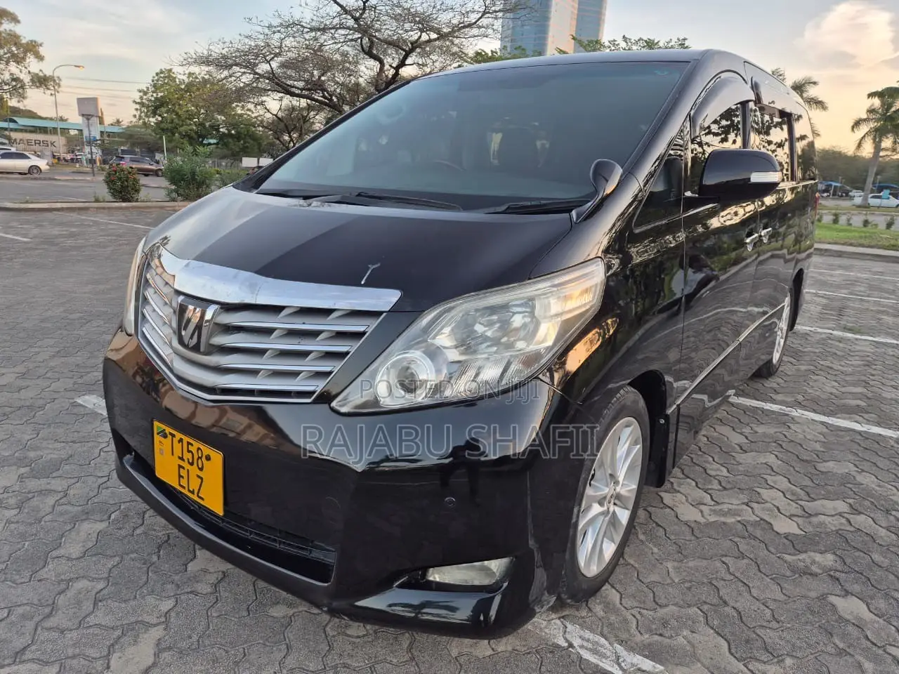Toyota Alphard 2.4 Petrol FWD 2009 Black