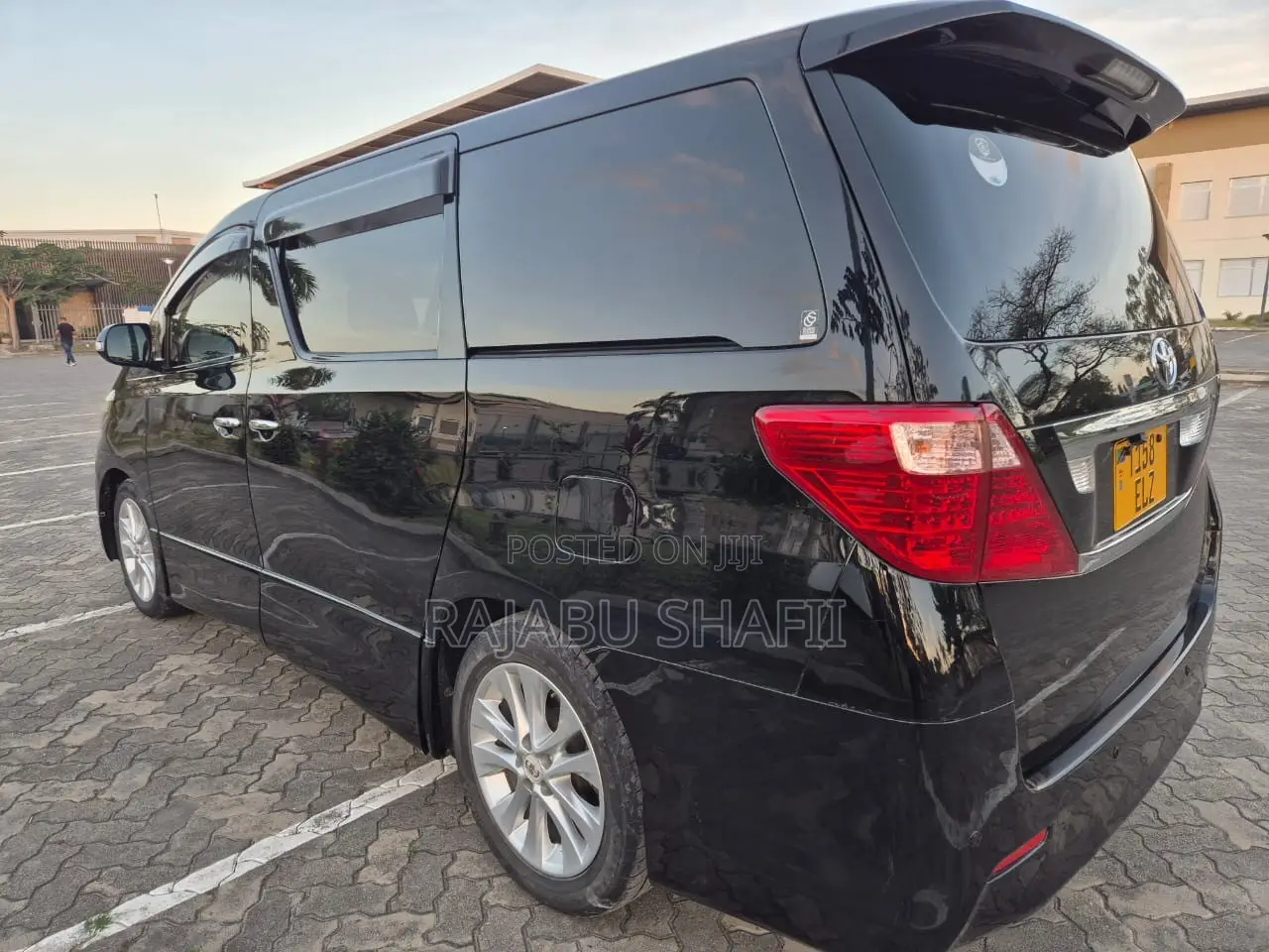 Toyota Alphard 2.4 Petrol FWD 2009 Black