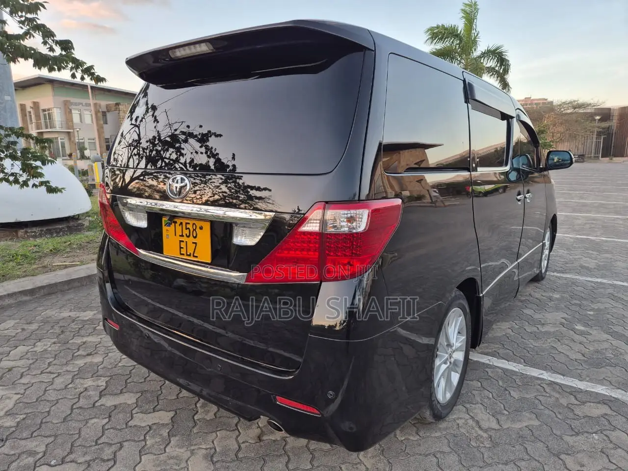 Toyota Alphard 2.4 Petrol FWD 2009 Black