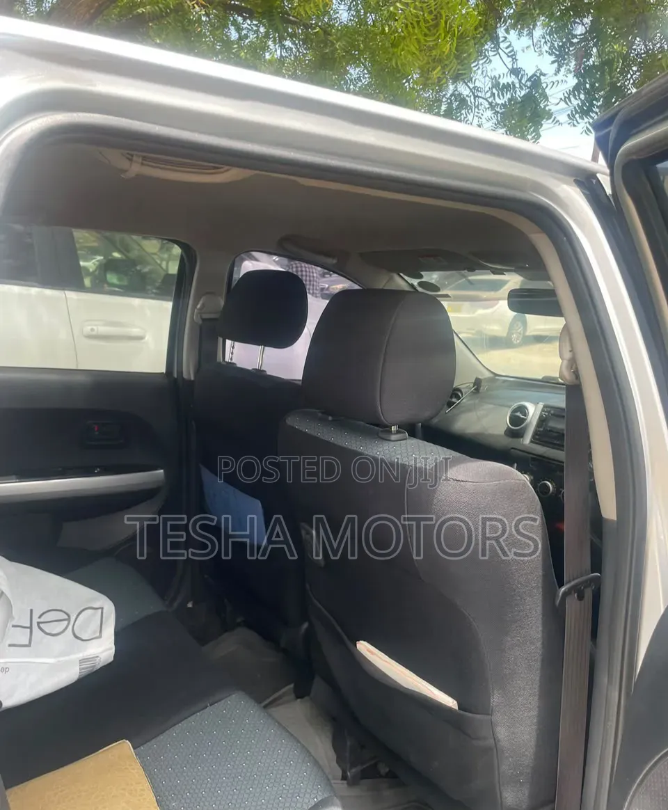 Toyota IST 2005 Silver