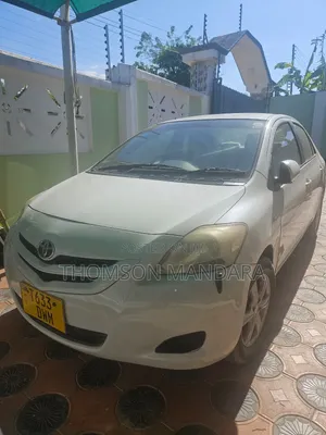 Toyota Belta 2006 White