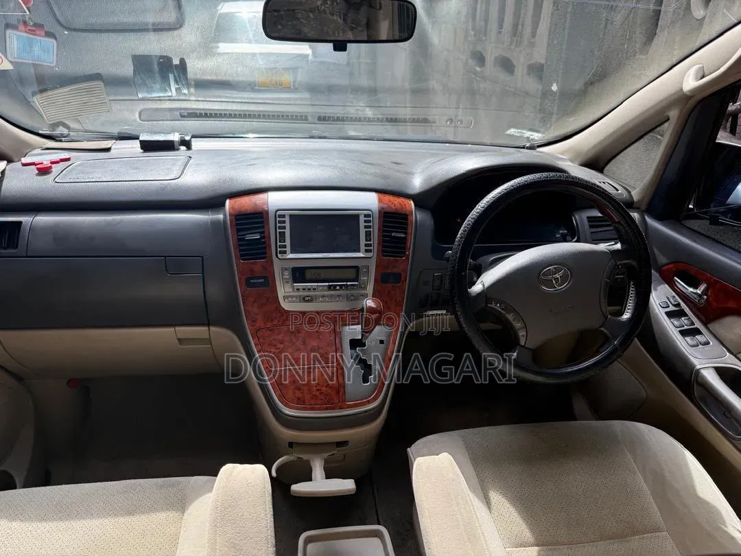 Toyota Alphard 2005 Black