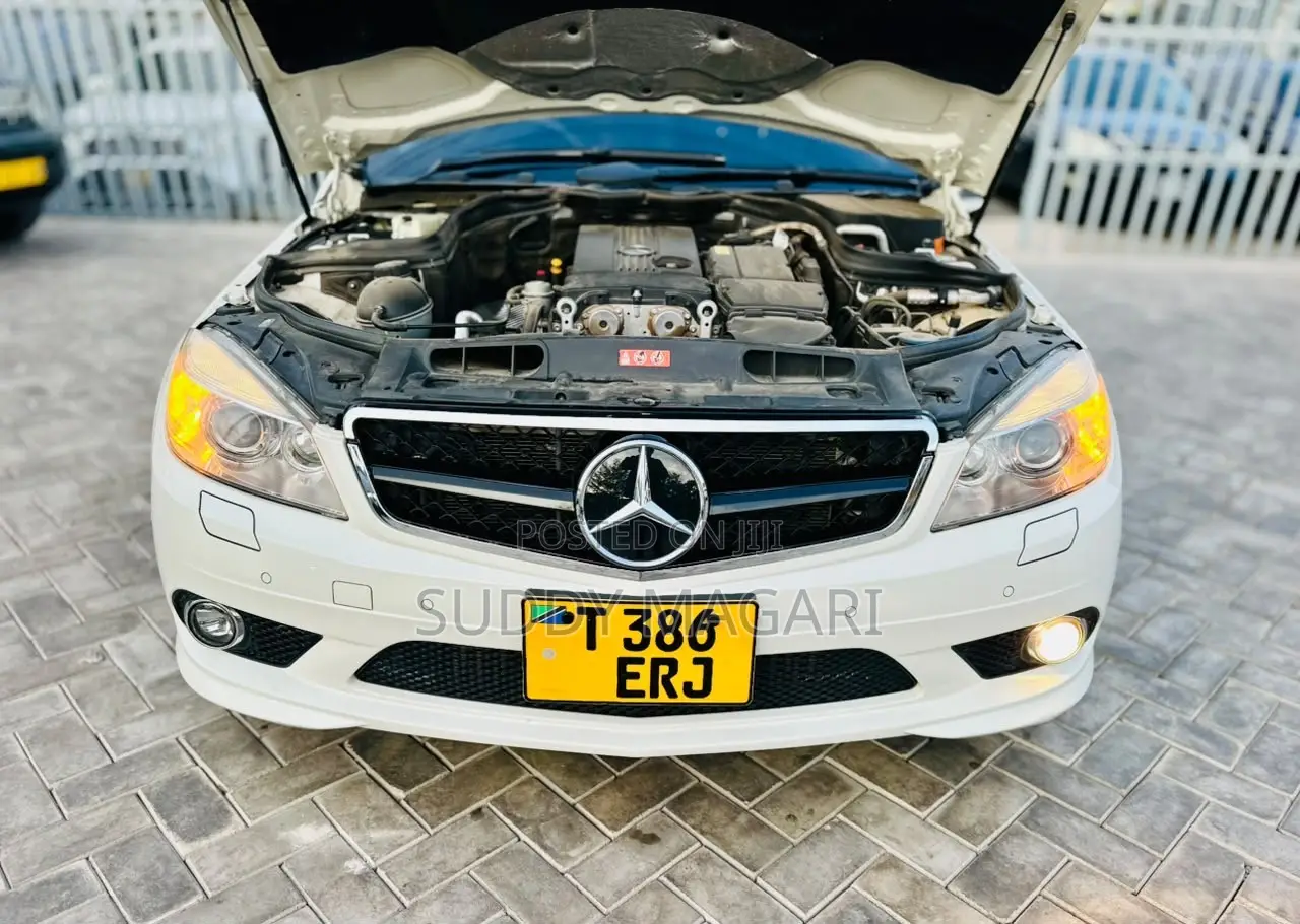 Mercedes-Benz C-Class 2008 White