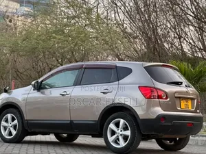 Nissan Dualis 2009 Beige