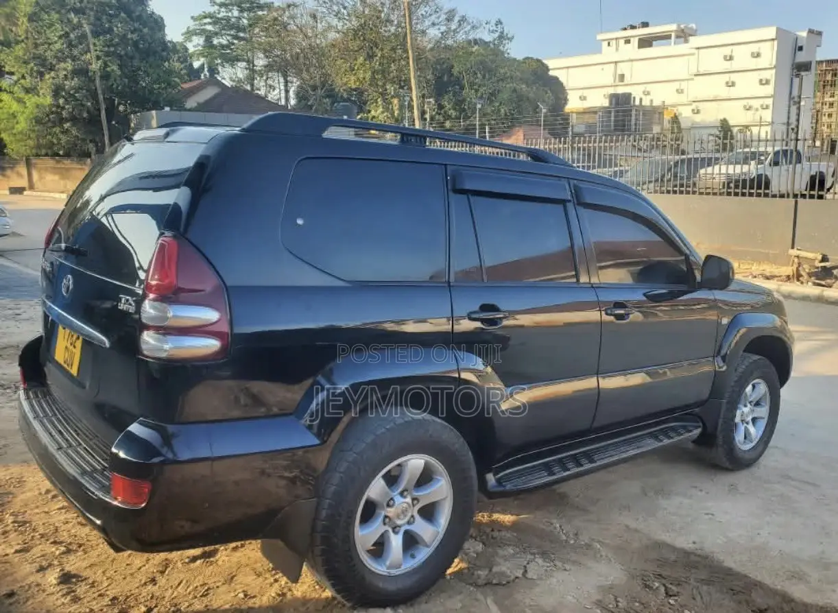 Toyota Land Cruiser Prado 2007 Black