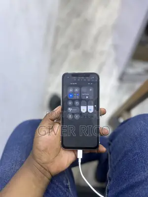 Apple iPhone 11 128 GB White