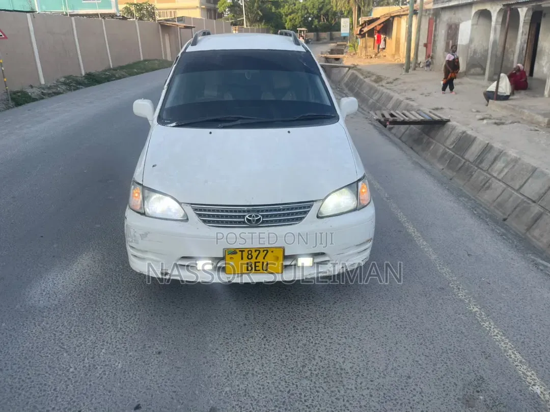 Toyota Corolla Spacio 2002 White