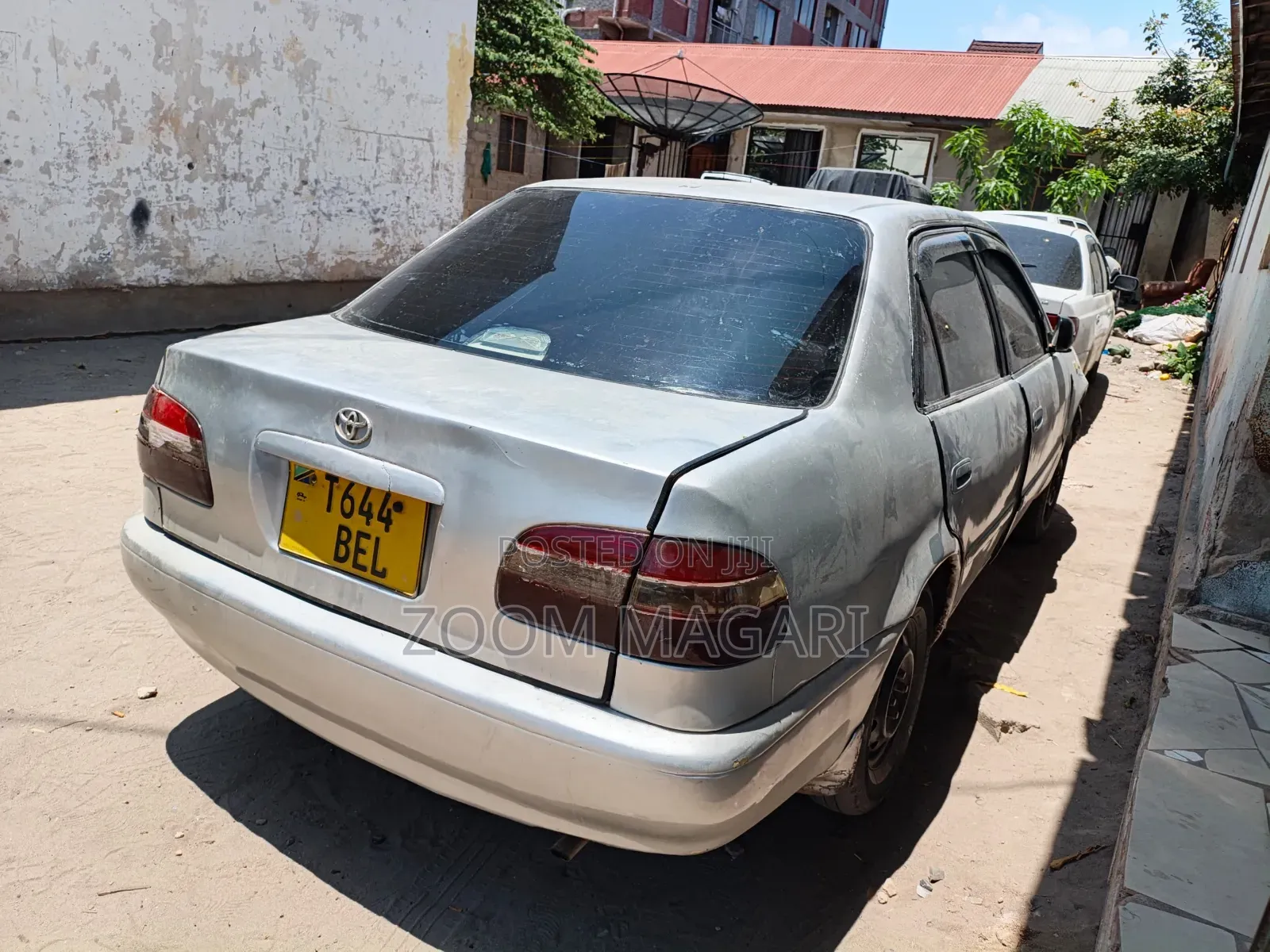 Toyota Corolla 2001 Silver