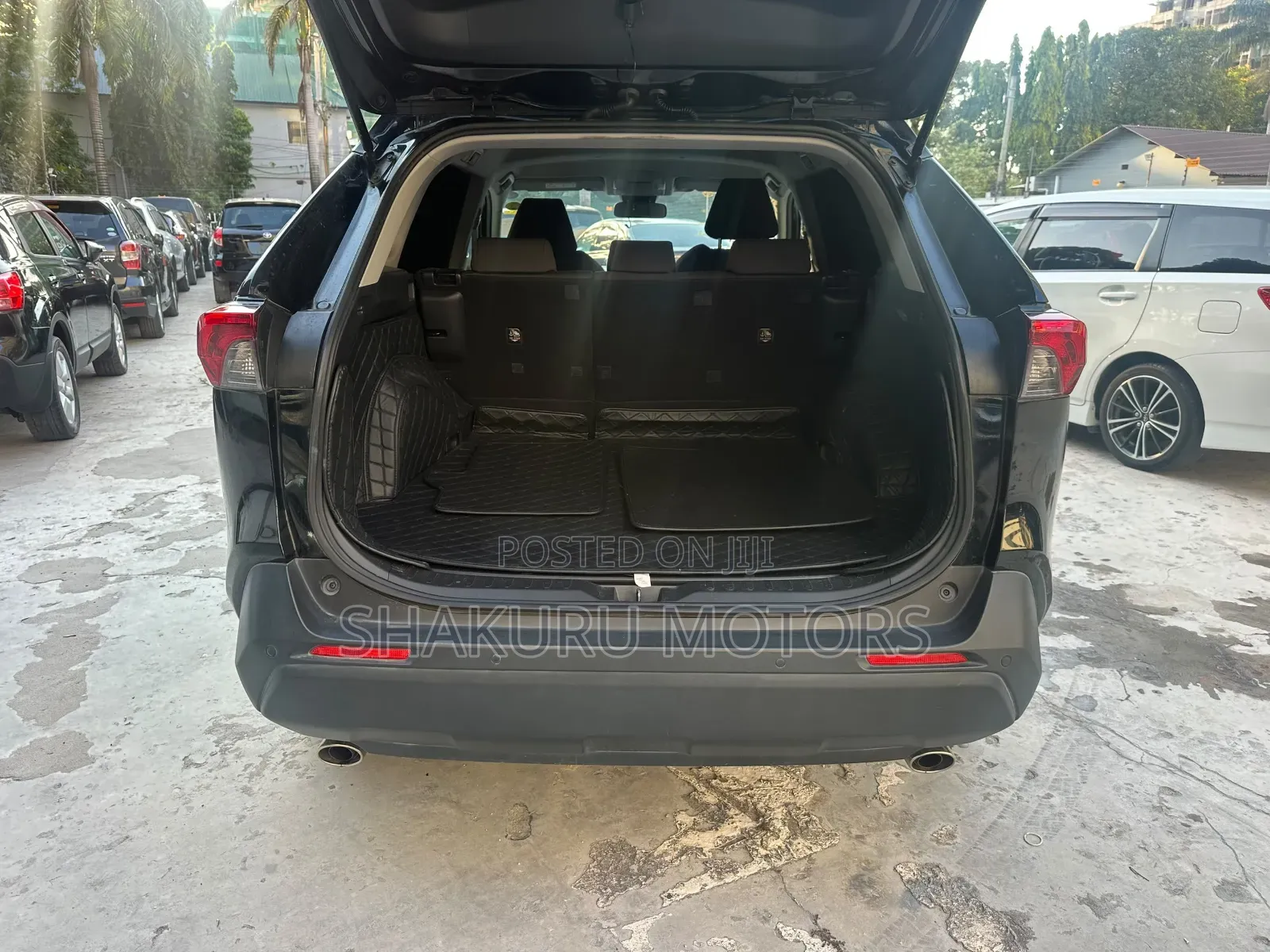 Toyota RAV4 2021 Black
