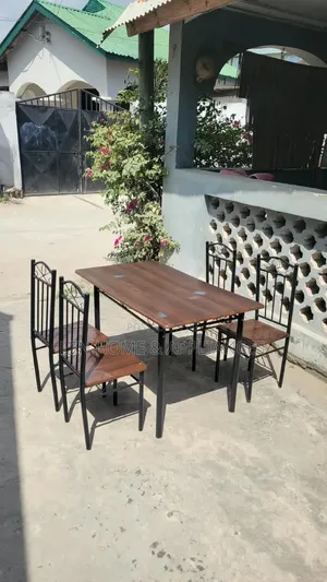 Dinning Set Very Simple