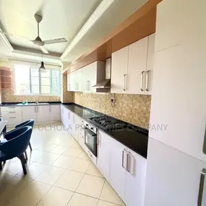 Furnished 3bdrm Apartment in Oyster Bay for rent