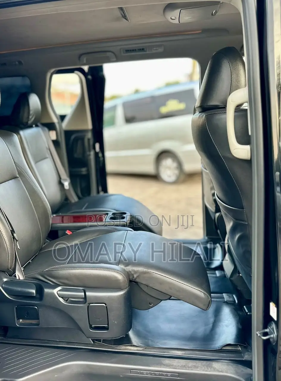 Toyota Vellfire 2008 Black