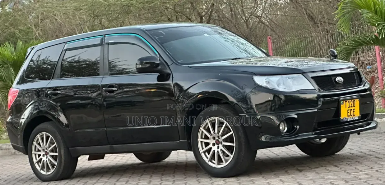 Subaru Forester 2011 Black
