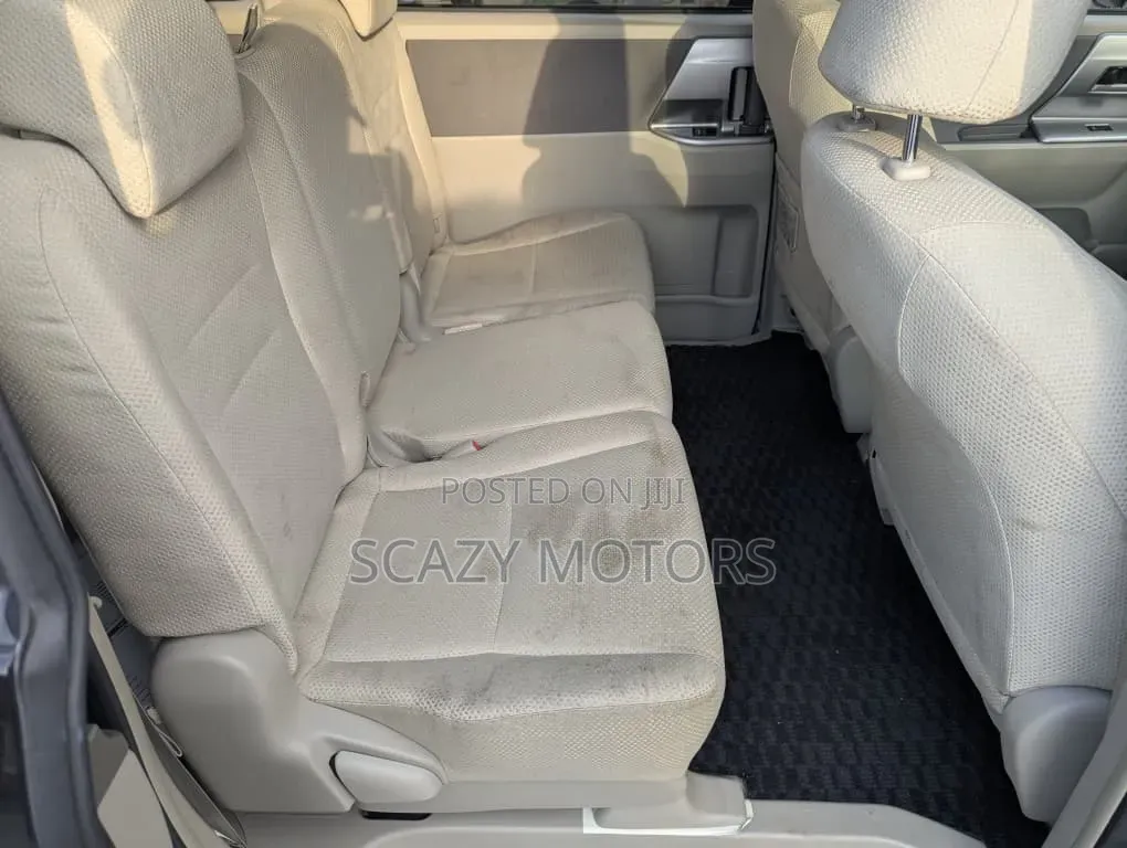 Toyota Noah 2009 Black