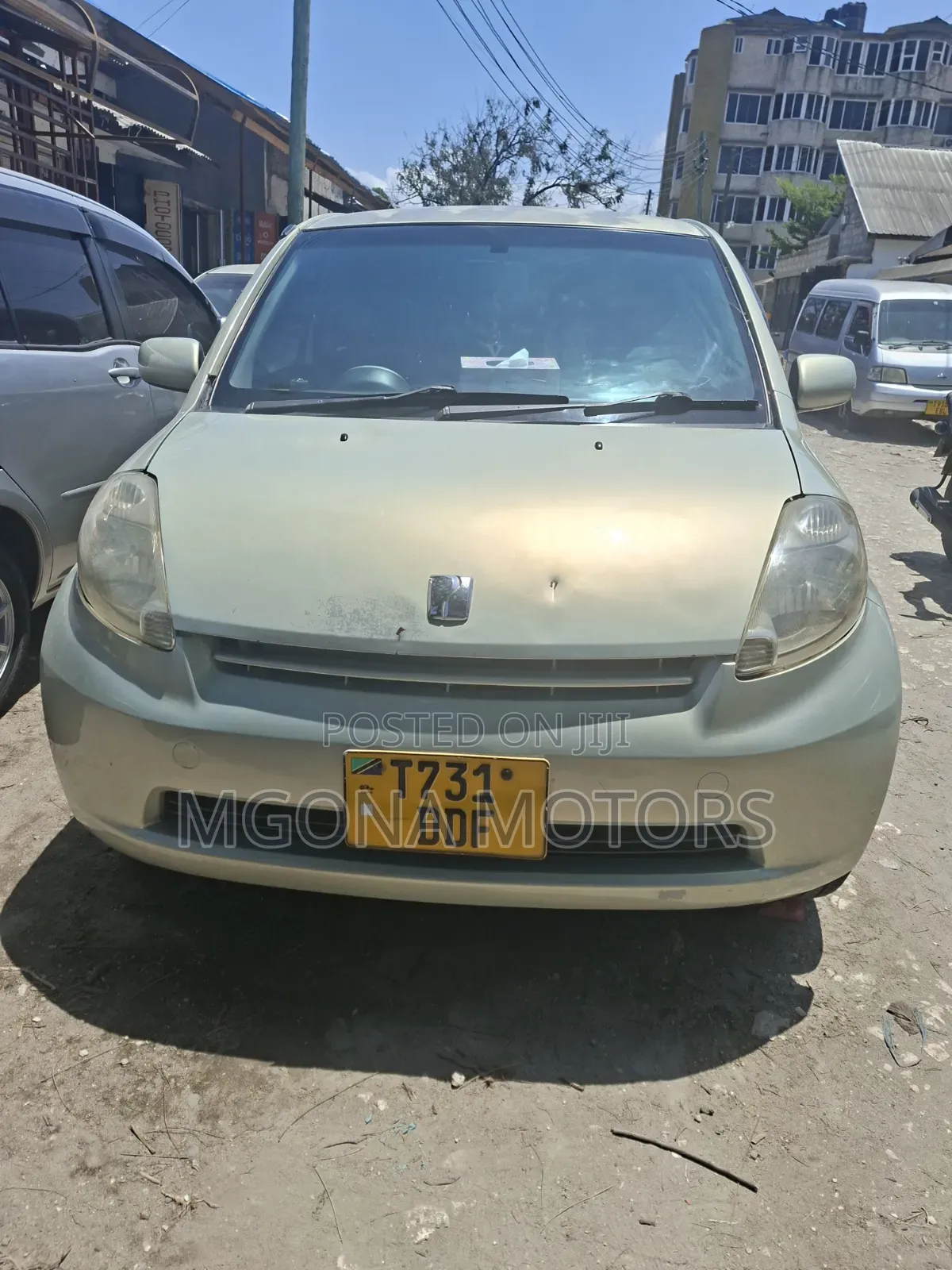 Toyota Passo 2005 Gold