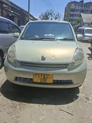 Toyota Passo 2005 Gold