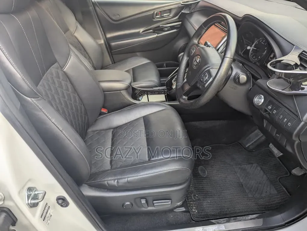 Toyota Harrier 2018 White