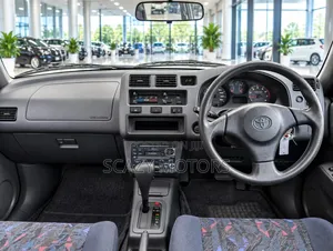 Toyota RAV4 1999 Silver