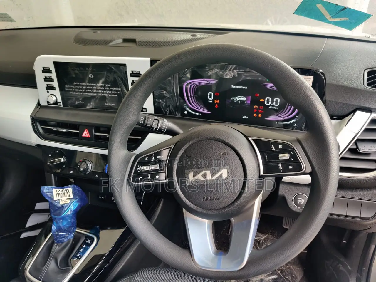 New Kia Seltos 2025 Silver