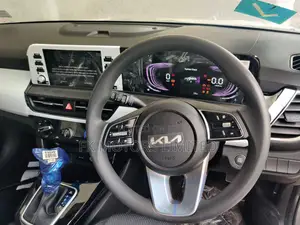 New Kia Seltos 2025 Silver