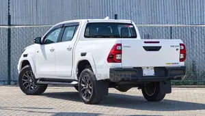 Toyota Hilux 2023 Off white
