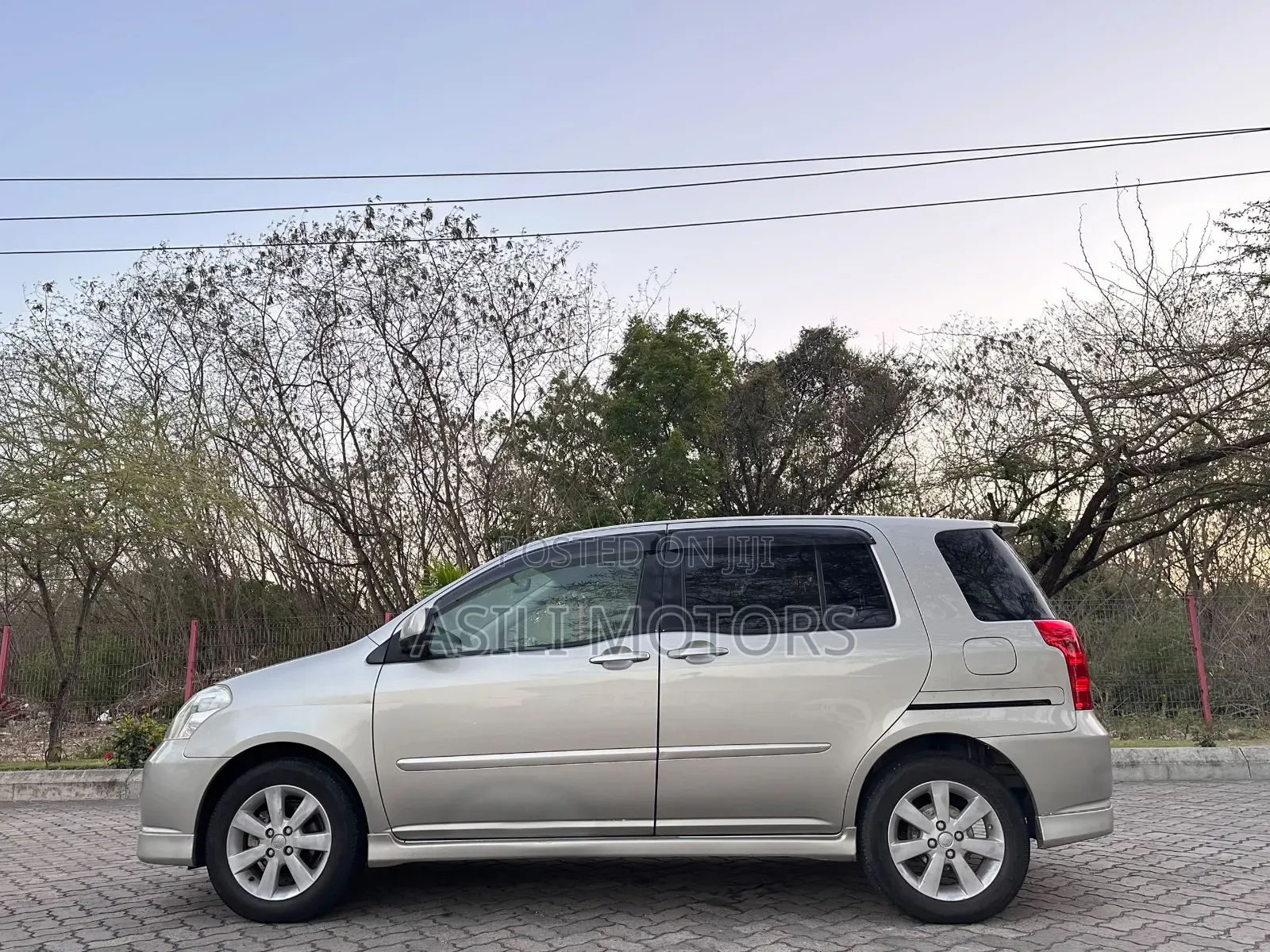 Toyota Raum 1.5 FWD 2006 Gray
