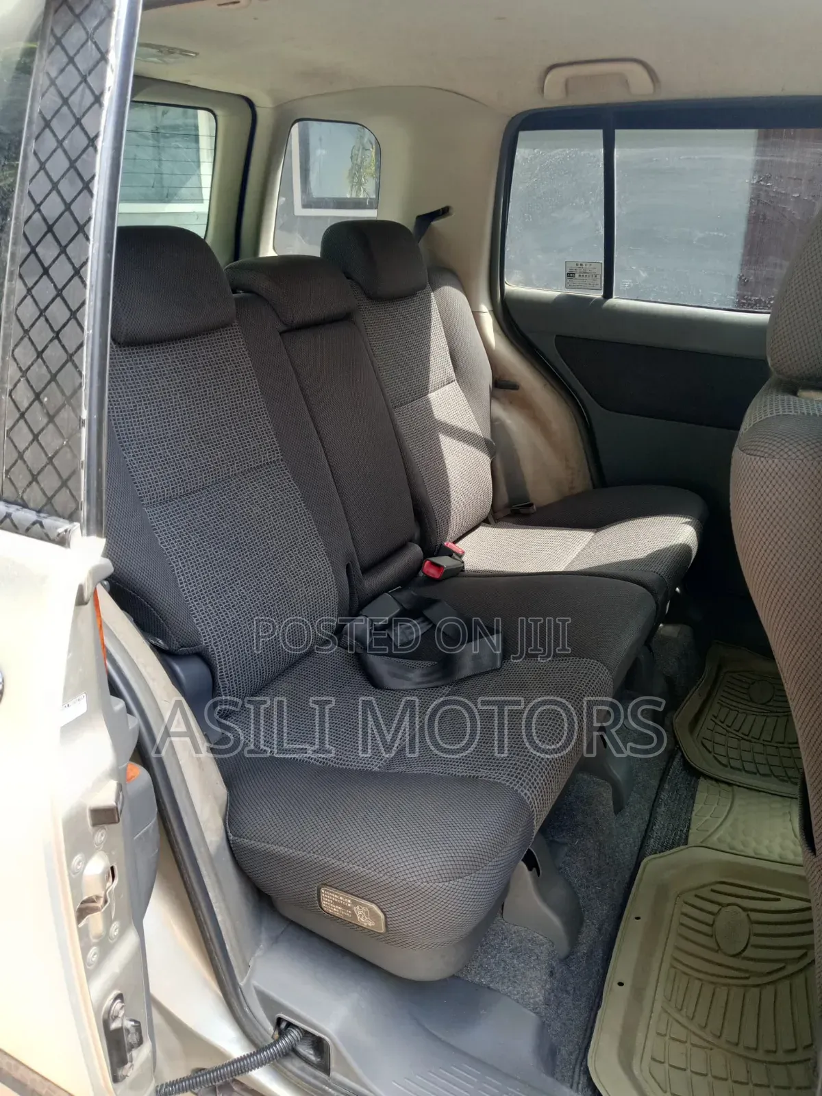 Toyota Raum 1.5 FWD 2006 Gray