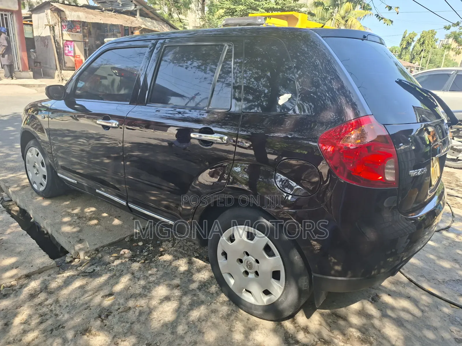 Mazda Verisa 2010 Maroon