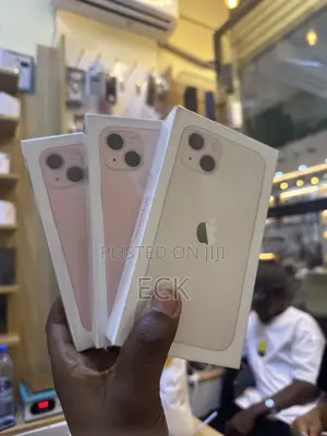 New Apple iPhone 13 128 GB White
