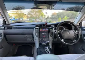 Toyota Crown 2005 Pearl